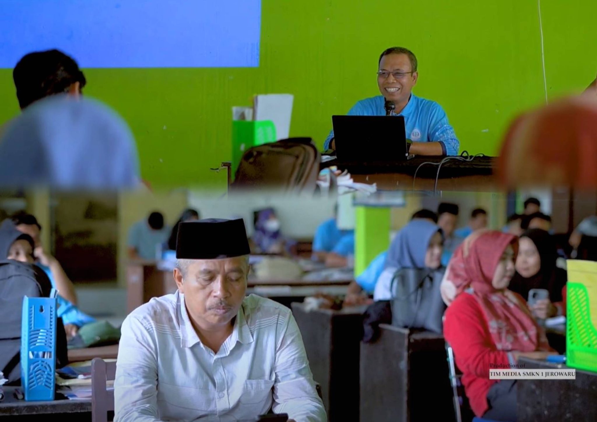 Rapat Rutin Bulanan SMKN 1 Jerowaru Bahas KBM, Kesiswaan, UKK 2025, dan Info Kedinasan