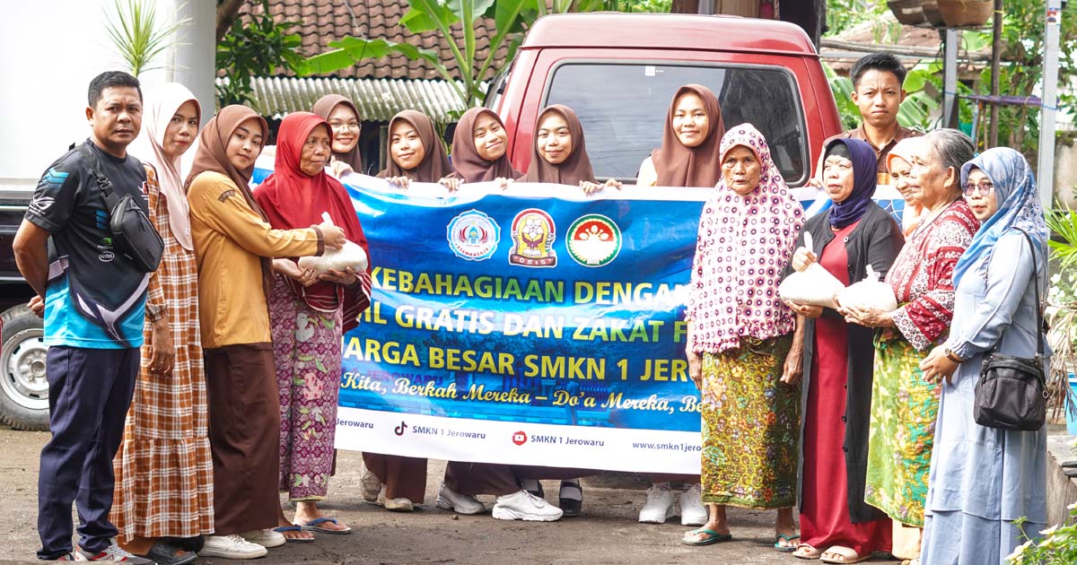 Keluarga Besar SMKN 1 Jerowaru Menyalurkan Zakat Fitrah Ke Masyarakat Yang Membutuhkan dan Melalui LAZ DASI NTB