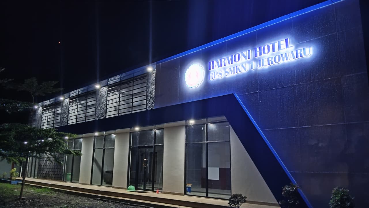 Semakin Menyala! Kini SMKN 1 Jerowaru Mempunyai Hotel dan Lab.IPA Alumni Siap Menghadapi Tantangan Industri