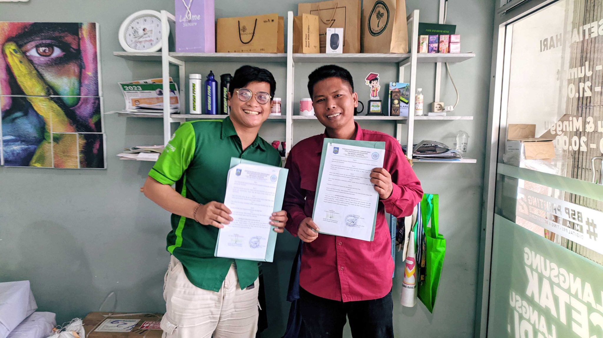 Perkuat Sinergi Industri, SMKN 1 Jerowaru Jalin Kerjasama Strategis dengan CV Stars Promosindo