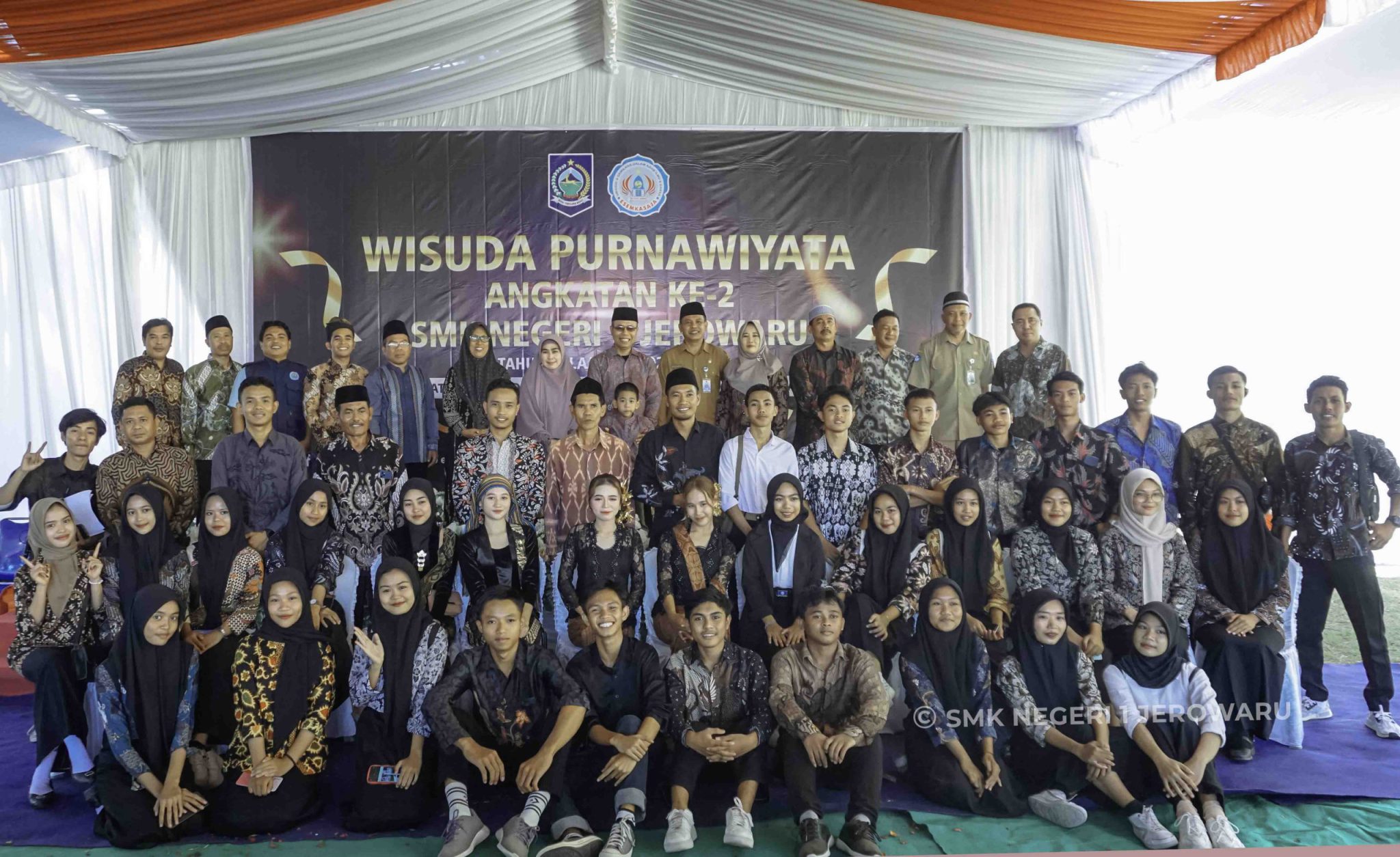 SMKN 1 Jerowaru Wisuda Punawiyata Angkatan Ke-2, Kepala Sekolah: Tidak Perlu Jadi Orang Hebat yang Penting Jadi Orang Yang Bermanfaat