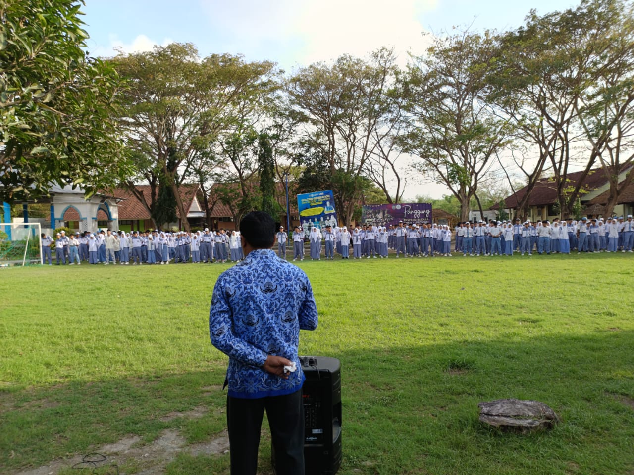 SMKN 1 Jerowaru Gelar Upacara Bendera Memperingati Hari Kesaktian Pancasila 1 Oktober 2024